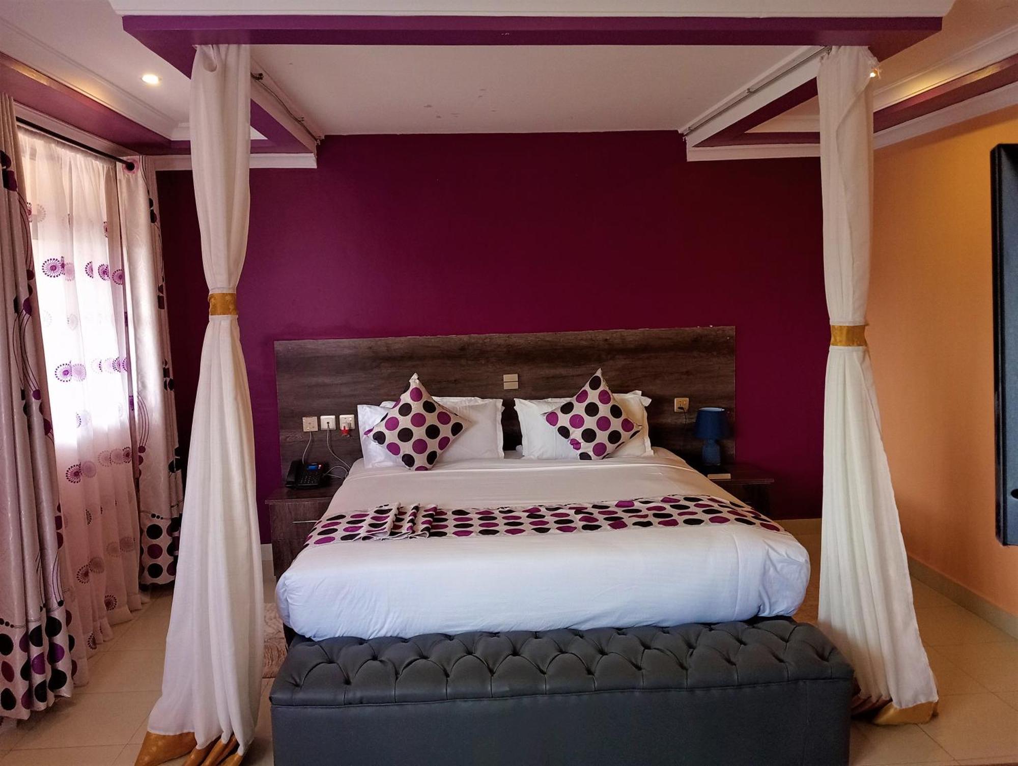 Jaqanaz Resort Naro Moru ภายนอก รูปภาพ